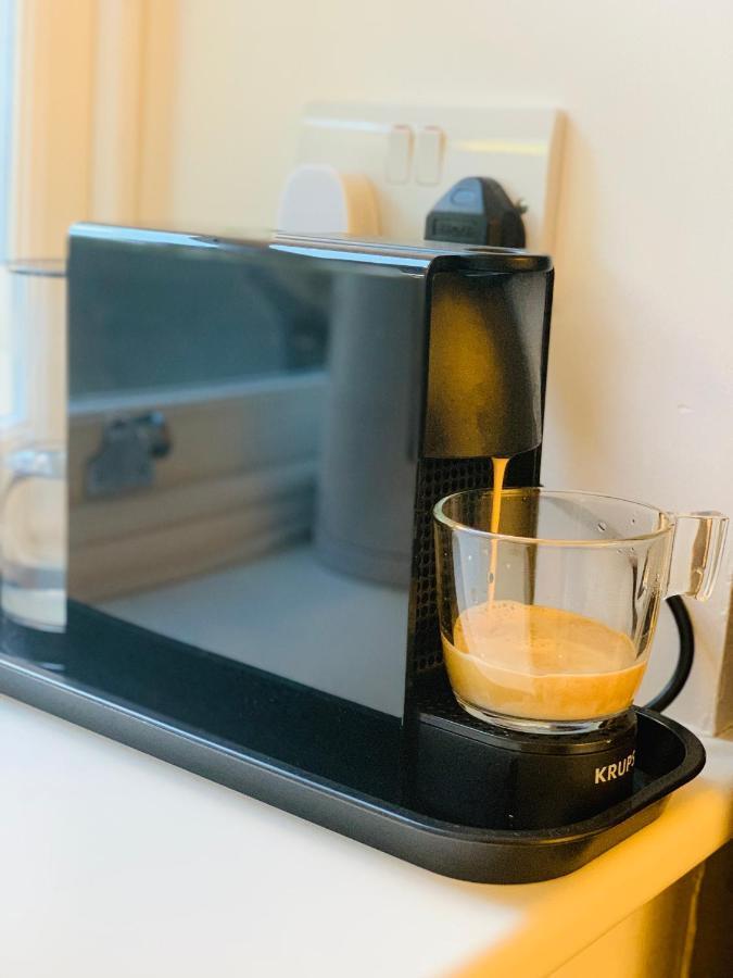 Ferndale Mews Bed & Breakfast Bristol Bagian luar foto