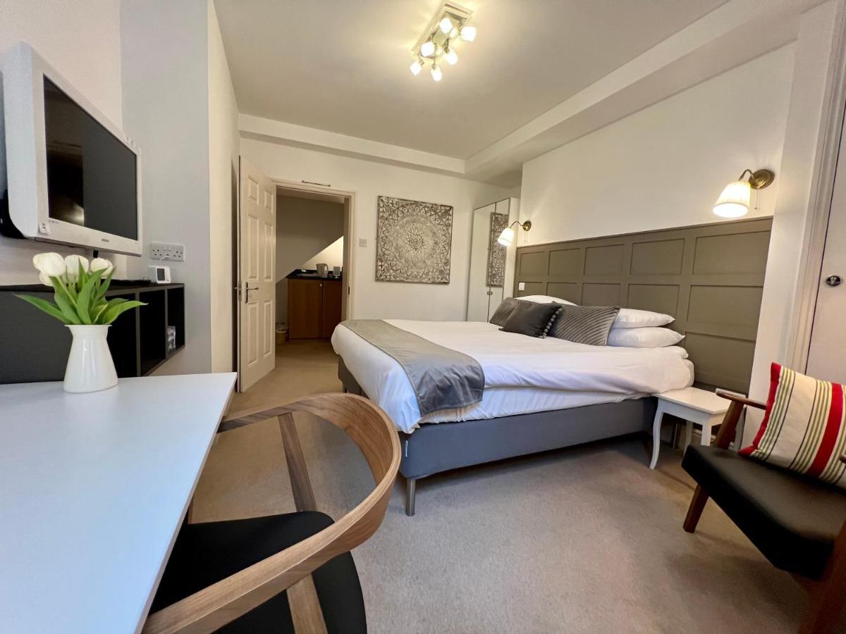 Ferndale Mews Bed & Breakfast Bristol Bagian luar foto