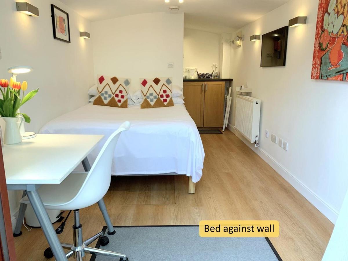 Ferndale Mews Bed & Breakfast Bristol Bagian luar foto